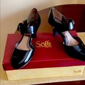 Black patent leather Maryjanes